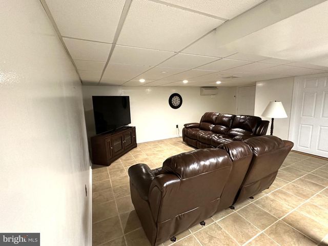 1014 N BAILEY RD, Coatesville, PA 19320