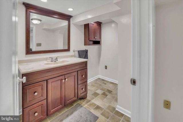 1014 N BAILEY RD, Coatesville, PA 19320