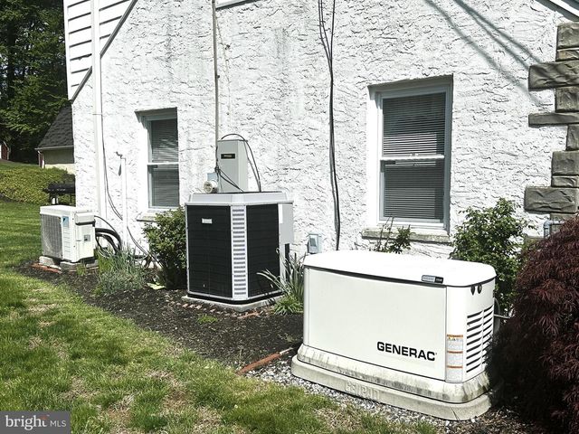 1014 N BAILEY RD, Coatesville, PA 19320