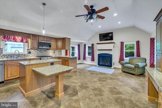 1014 N BAILEY RD, Coatesville, PA 19320