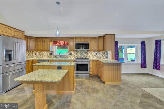 1014 N BAILEY RD, Coatesville, PA 19320