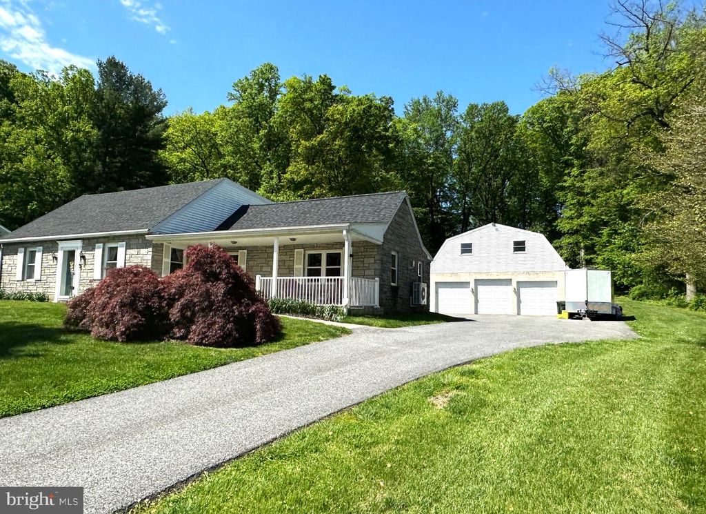 1014 N BAILEY RD, Coatesville, PA 19320