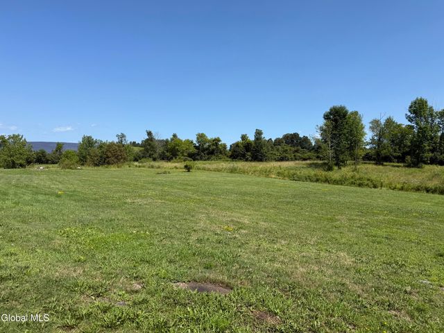 5827 State Highway 30, Amsterdam, NY 12010