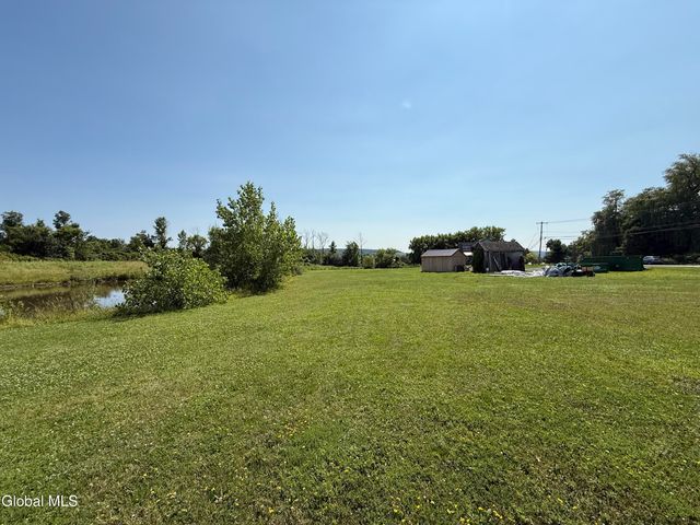 5827 State Highway 30, Amsterdam, NY 12010