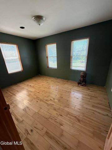 5827 State Highway 30, Amsterdam, NY 12010