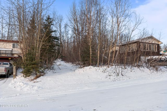 120 Jelinek Place, Anchorage, AK 99504