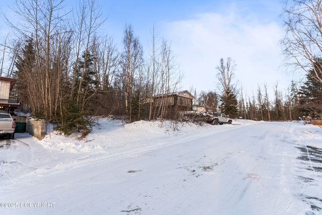 120 Jelinek Place, Anchorage, AK 99504
