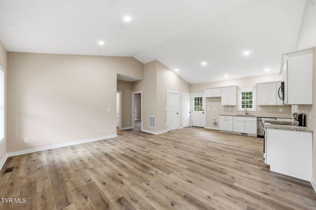 3756 Thornton Drive, Kingsport, TN 37664