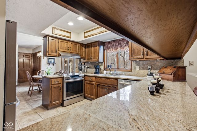 6796 E Woodland Court, Mooresville, IN 46158