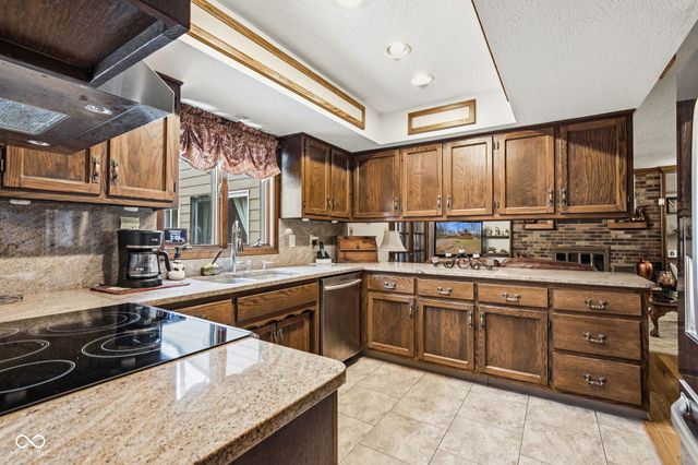 6796 E Woodland Court, Mooresville, IN 46158