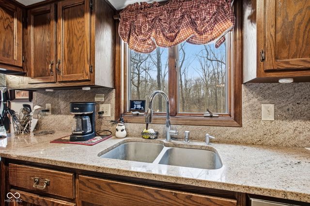 6796 E Woodland Court, Mooresville, IN 46158