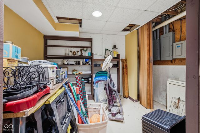 6796 E Woodland Court, Mooresville, IN 46158