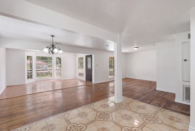 221 Oak Ridge Drive, Onalaska, TX 77360