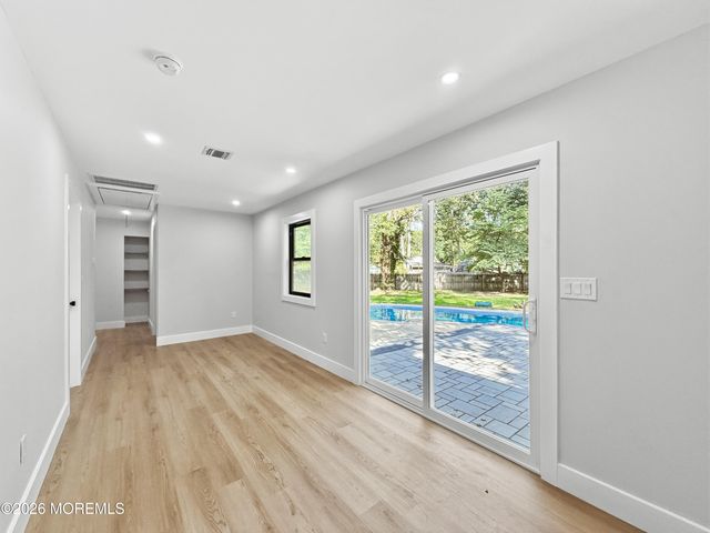 16 Charles Street, Howell, NJ 07731