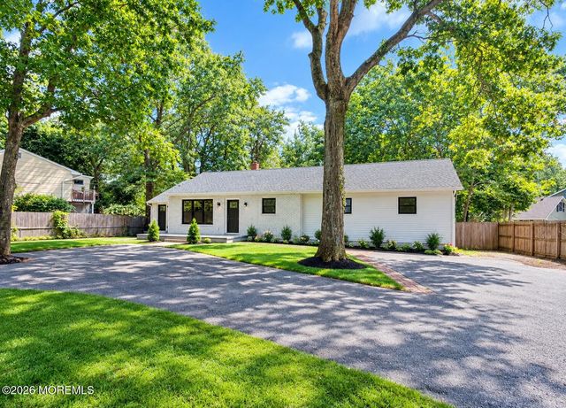 16 Charles Street, Howell, NJ 07731