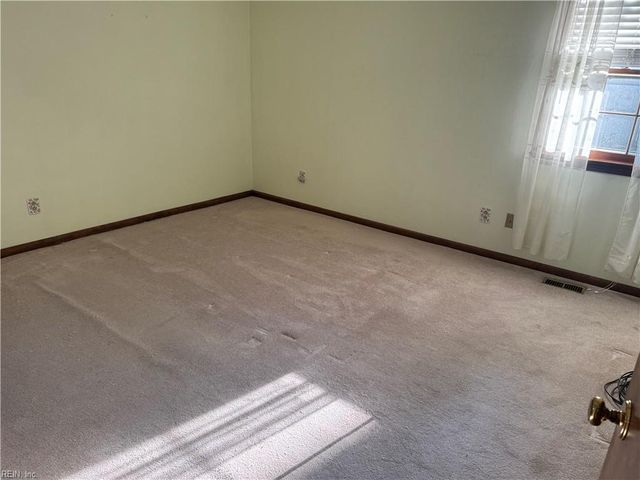 720 Baywood TRL, Chesapeake, VA 23323