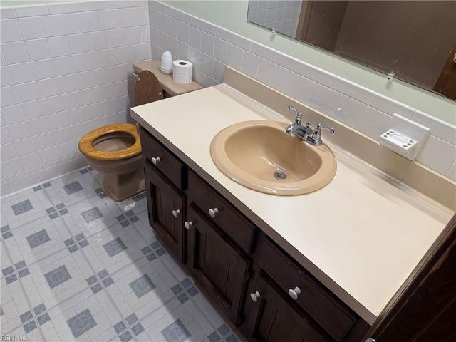 720 Baywood TRL, Chesapeake, VA 23323