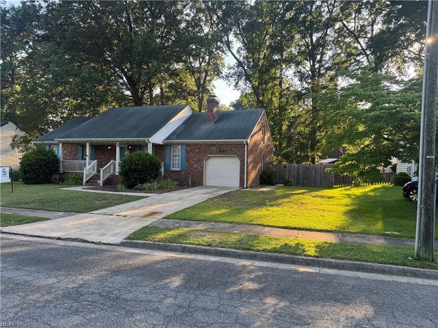 720 Baywood TRL, Chesapeake, VA 23323