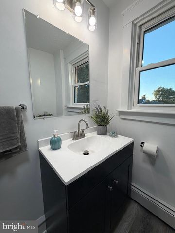 89 W HAMLIN AVE, Telford, PA 18969