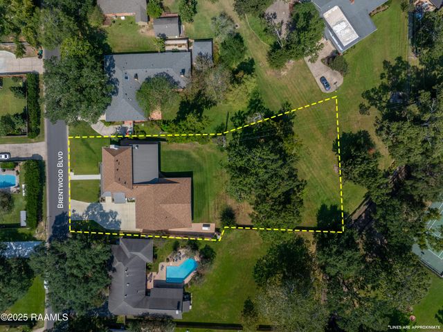 605 Brentwood Boulevard, Lafayette, LA 70503