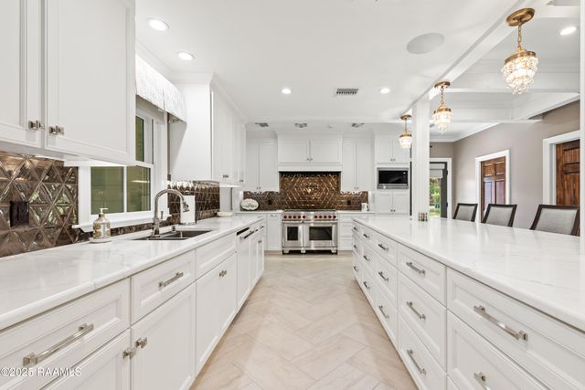 605 Brentwood Boulevard, Lafayette, LA 70503