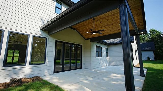 6218 Blackjack Road, Flowery Branch, GA 30542