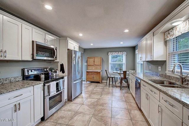 229 Beaver Road, Bluff City, TN 37618
