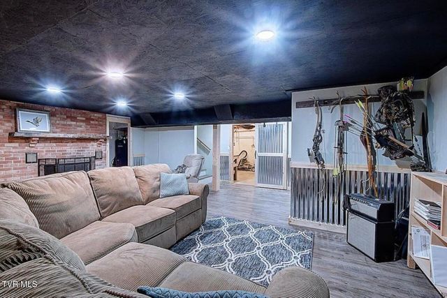 229 Beaver Road, Bluff City, TN 37618