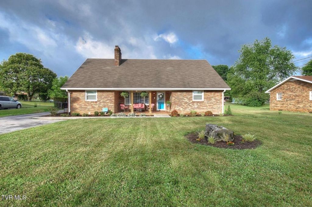 229 Beaver Road, Bluff City, TN 37618