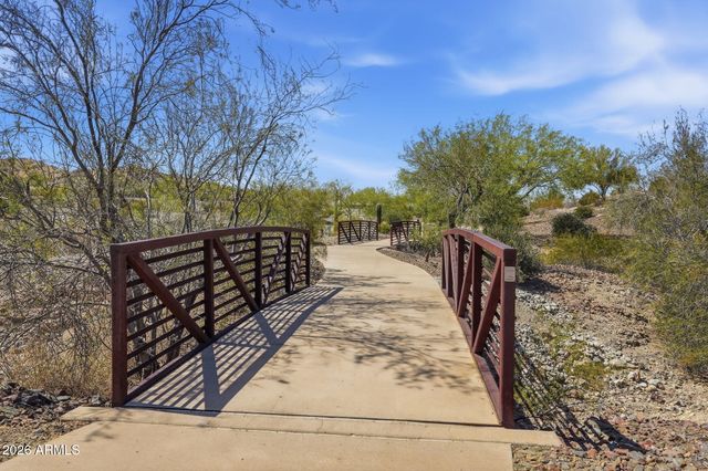 16373 W BEAUTIFUL Lane, Goodyear, AZ 85338