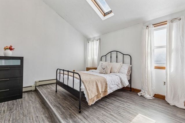 1174 Riverside Ave, Somerset, MA 02726