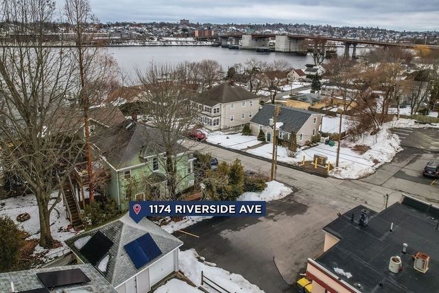 1174 Riverside Ave, Somerset, MA 02726