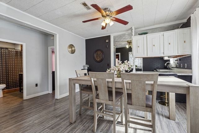 1174 Riverside Ave, Somerset, MA 02726