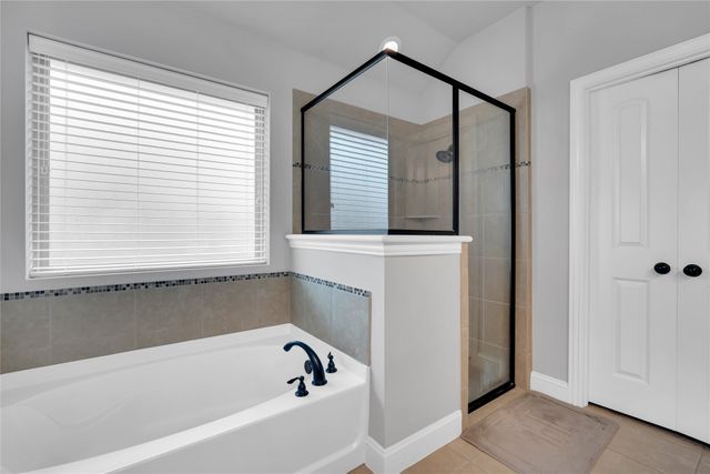 3226 Paisley Drive, Midlothian, TX 76065