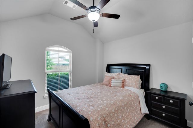 3226 Paisley Drive, Midlothian, TX 76065