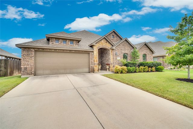 3226 Paisley Drive, Midlothian, TX 76065