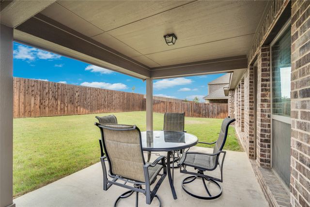 3226 Paisley Drive, Midlothian, TX 76065