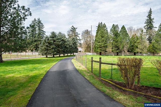 16454 S Highway 211 Hwy, Molalla, OR 97038