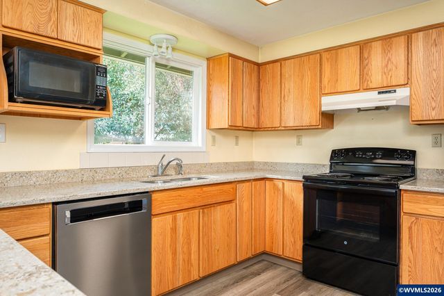 16454 S Highway 211 Hwy, Molalla, OR 97038