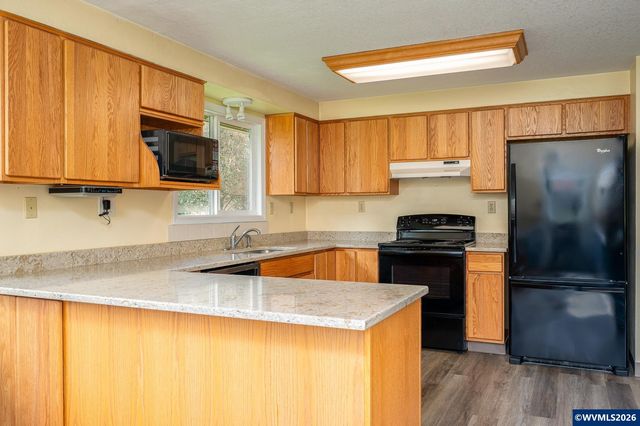 16454 S Highway 211 Hwy, Molalla, OR 97038