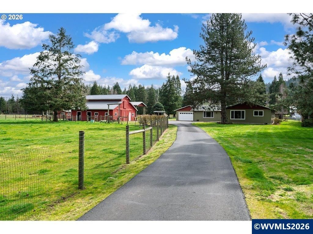 16454 S Highway 211 Hwy, Molalla, OR 97038