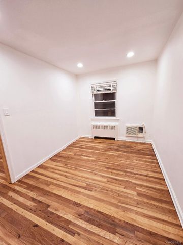 7718 271st Street 2nd Floor, New Hyde Park, NY 11040