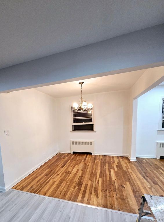 7718 271st Street 2nd Floor, New Hyde Park, NY 11040