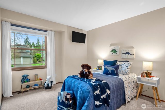 24310 SE 34th Place, Sammamish, WA 98029