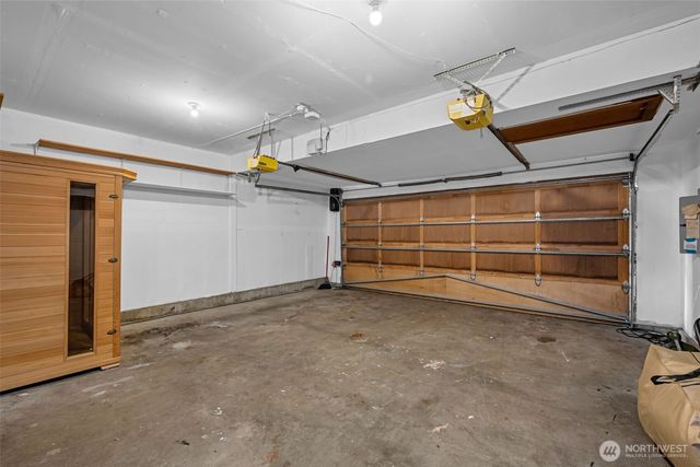 24310 SE 34th Place, Sammamish, WA 98029