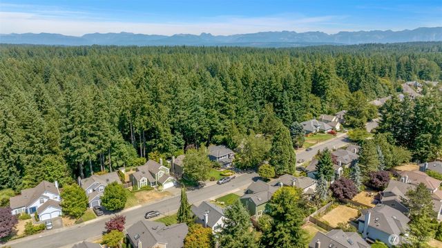 24310 SE 34th Place, Sammamish, WA 98029
