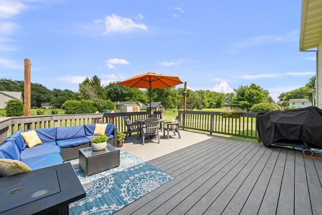 33 Lilac Court, Geneseo, IL 61254
