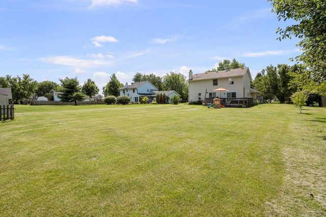33 Lilac Court, Geneseo, IL 61254