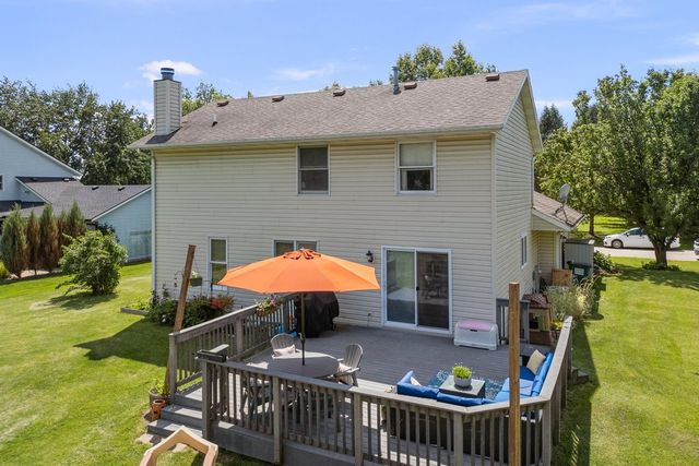 33 Lilac Court, Geneseo, IL 61254
