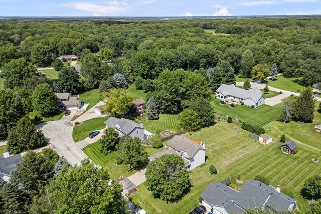 33 Lilac Court, Geneseo, IL 61254